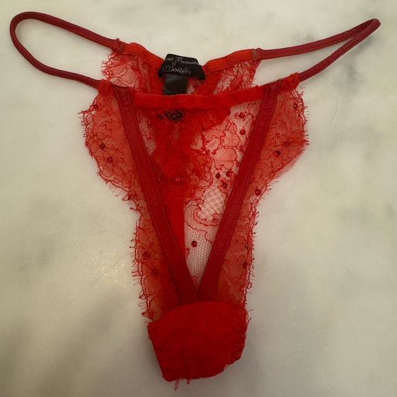 Agent Provocateur Soirée Red Adar's Lace & Swarovski Bra with matching thong - Picture 9 of 12